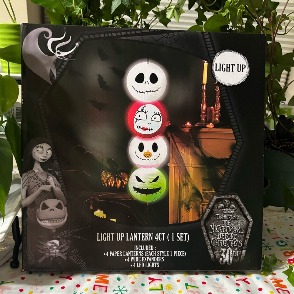 The Nightmare before Christmas Light Up Lantern 4 count (1 set)